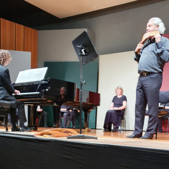 Ulrich Herkenhoff, Panflöte. Konzert mit dem Motettenchor Stuttgart: Zigeunerlieder.