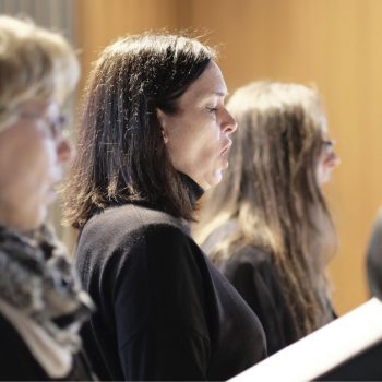 Gottesdienst zu Karfreitag: Musikalische Gestaltung Motettenchor Stuttgart in der Kreuzkirche Stuttgart-Heslach