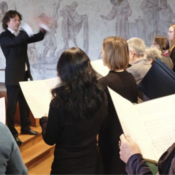 Gottesdienst zu Karfreitag: Musikalische Gestaltung Motettenchor Stuttgart in der Kreuzkirche Stuttgart-Heslach